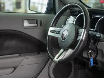 Ford Mustang 4.0 V6 12v Automat