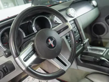 Ford Mustang 4.0 V6 12v Automat