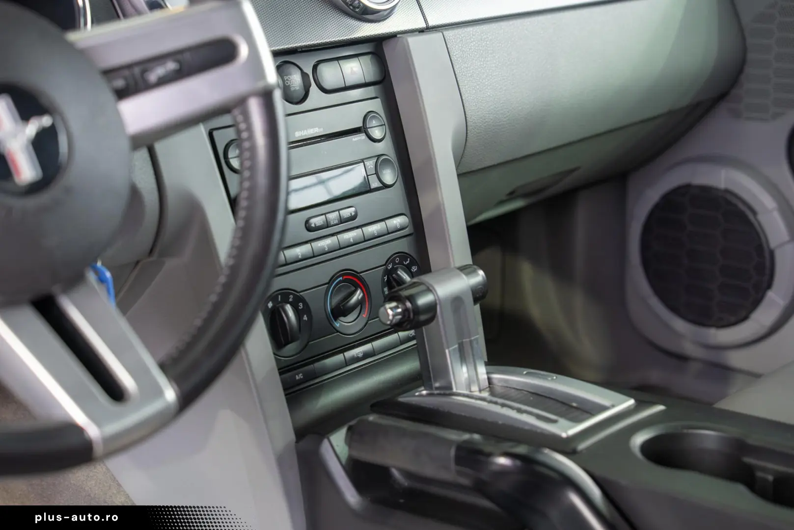 Ford Mustang 4.0 V6 12v Automat