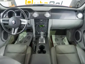 Ford Mustang 4.0 V6 12v Automat