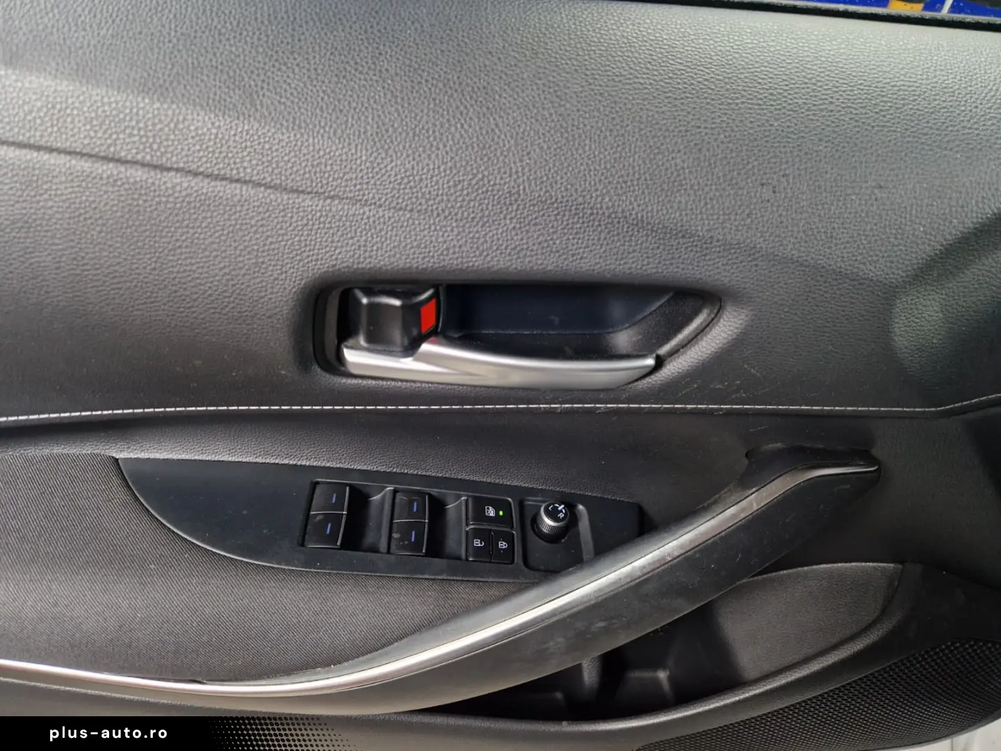 TOYOTA COROLLA DYNAMIC E-CVT 1.8i HYBRID 98CP 2020