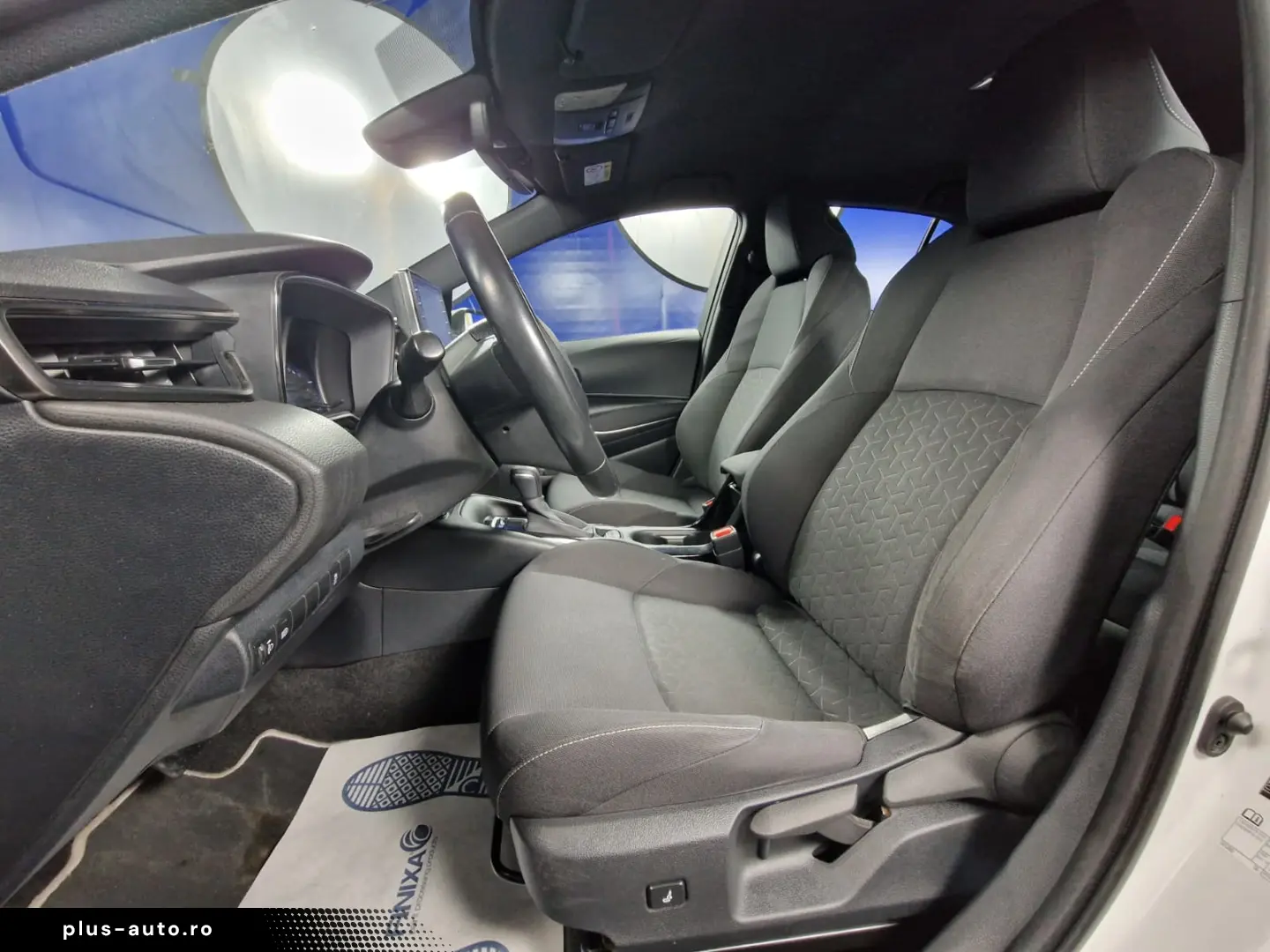 TOYOTA COROLLA DYNAMIC E-CVT 1.8i HYBRID 98CP 2020