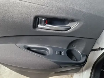 TOYOTA COROLLA DYNAMIC E-CVT 1.8i HYBRID 98CP 2020