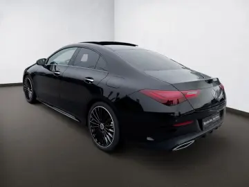 MERCEDES-BENZ CLA 200 Coupé AMG Night Pano AHK Burm DISTR 19