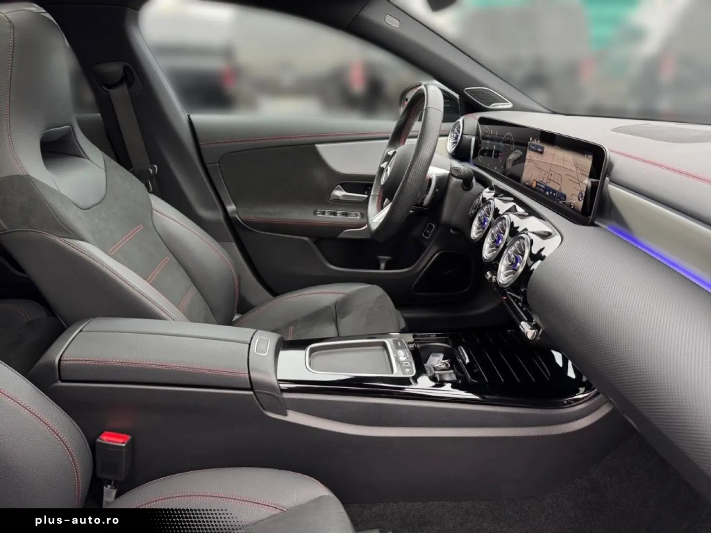 MERCEDES-BENZ CLA 200 Coupé AMG Night Pano AHK Burm DISTR 19