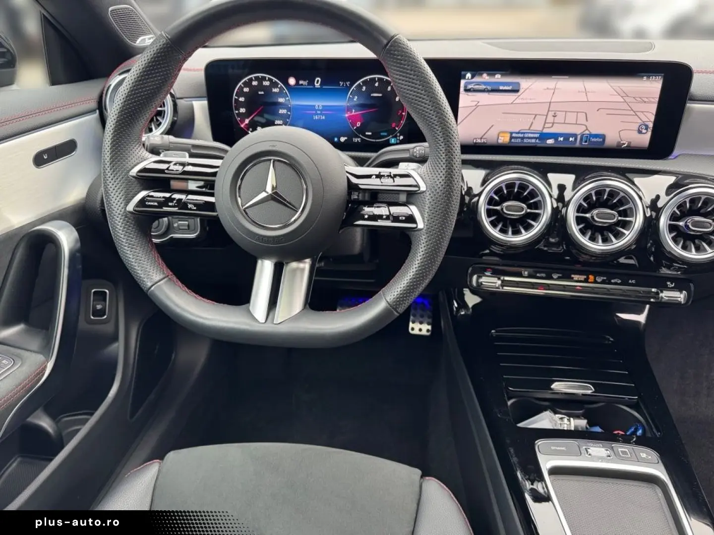 MERCEDES-BENZ CLA 200 Coupé AMG Night Pano AHK Burm DISTR 19