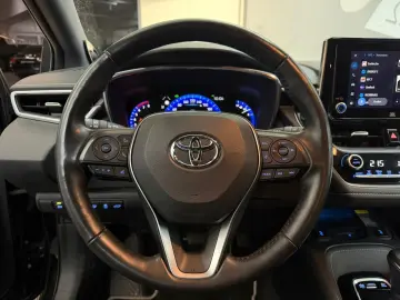 TOYOTA Corolla Touring Sports Hybrid