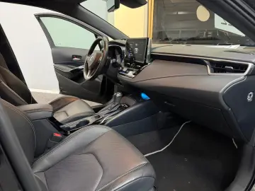 TOYOTA Corolla Touring Sports Hybrid