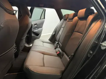 TOYOTA Corolla Touring Sports Hybrid