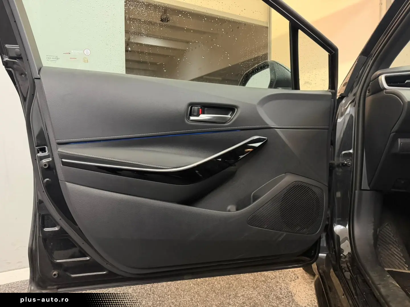 TOYOTA Corolla Touring Sports Hybrid