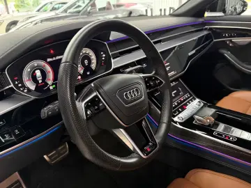 AUDI A8 50 TDI quattro S-Line PANO OLED B&O HD MATRI