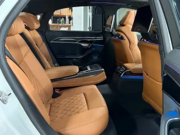 AUDI A8 50 TDI quattro S-Line PANO OLED B&O HD MATRI