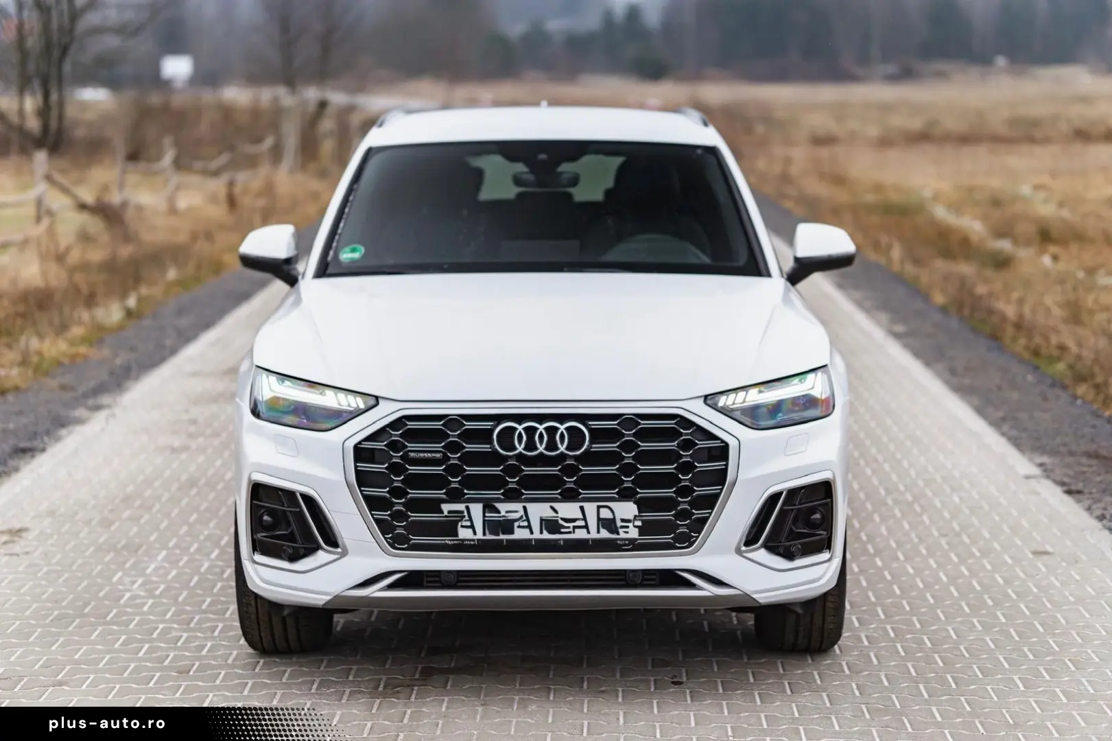 AUDI Q5 40 TFSI quattro S line Ambiente