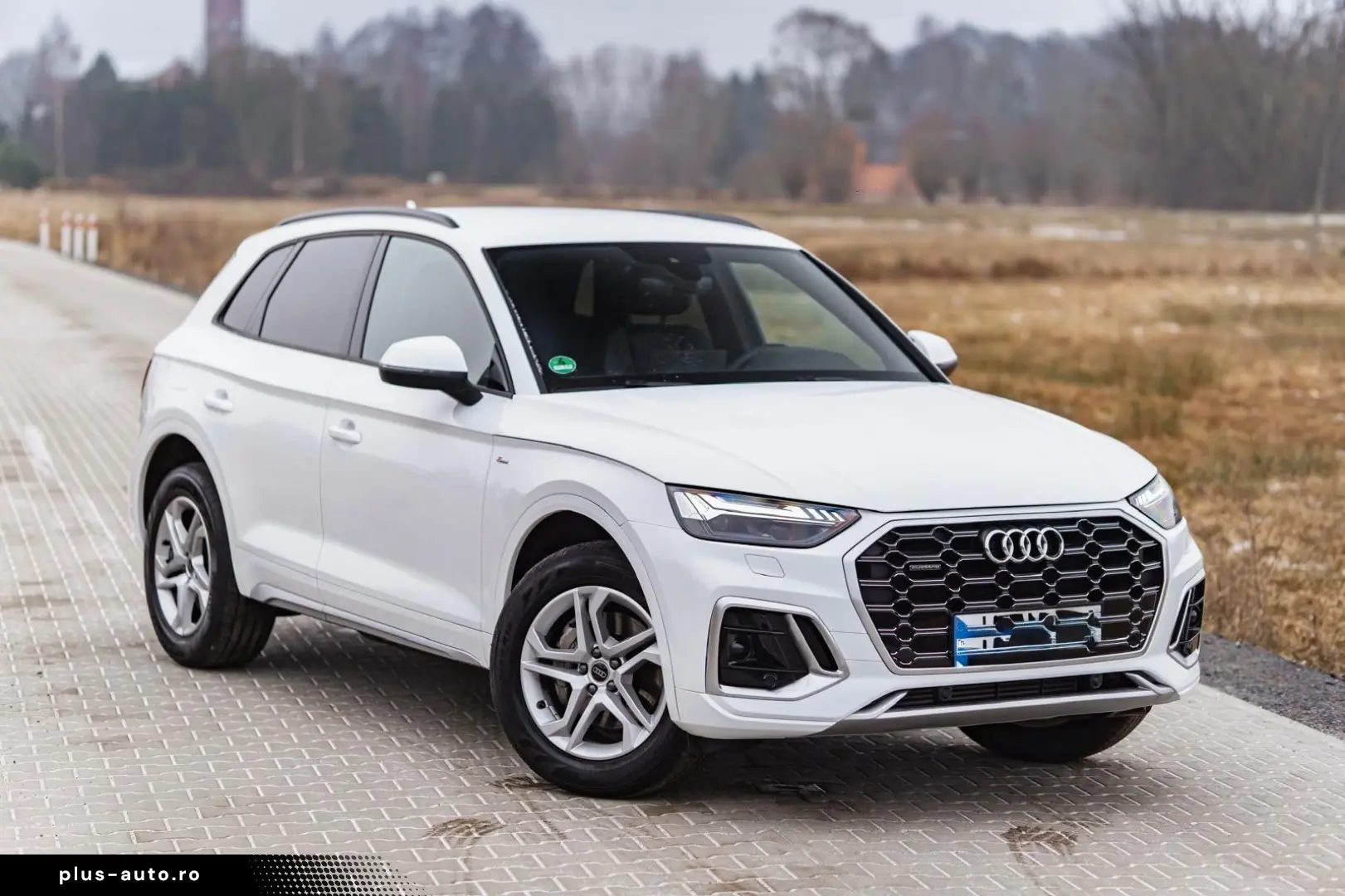 AUDI Q5 40 TFSI quattro S line Ambiente