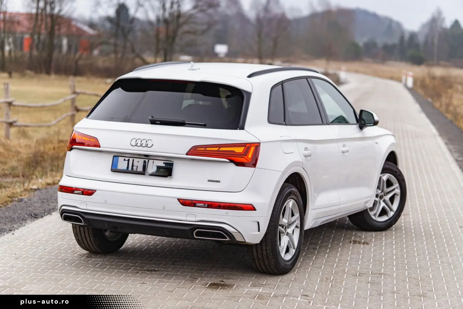 AUDI Q5 40 TFSI quattro S line Ambiente