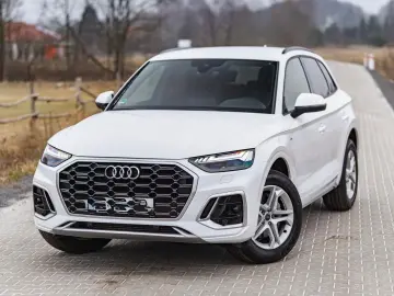 AUDI Q5 40 TFSI quattro S line Ambiente