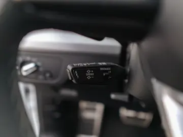 AUDI Q5 40 TFSI quattro S line Ambiente