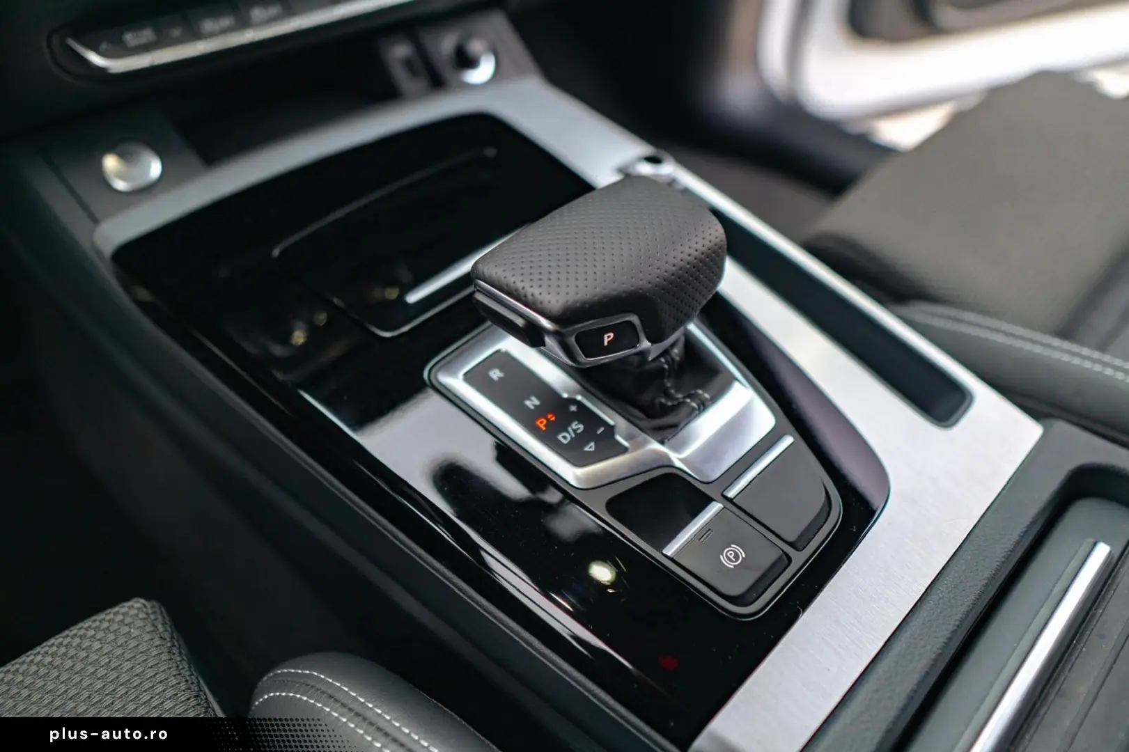 AUDI Q5 40 TFSI quattro S line Ambiente