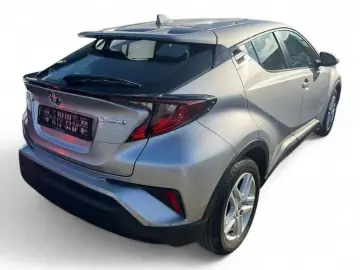TOYOTA C-HR 1.8 Flow HEV