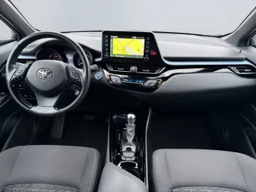 TOYOTA C-HR 1.8 Hybrid Team D