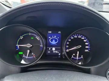 TOYOTA C-HR 1.8 Hybrid Team D