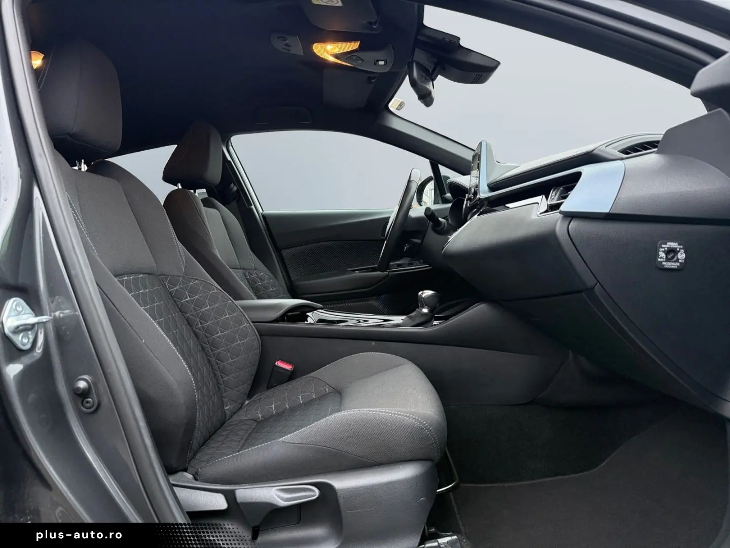 TOYOTA C-HR 1.8 Hybrid Team D