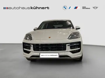 PORSCHE Cayenne E-Hybrid PanoSD HUD Bose 1. Hand ACC