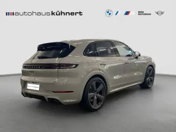 PORSCHE Cayenne E-Hybrid PanoSD HUD Bose 1. Hand ACC
