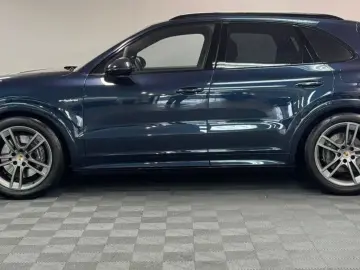 PORSCHE Cayenne E-Hybrid