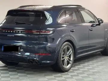 PORSCHE Cayenne E-Hybrid