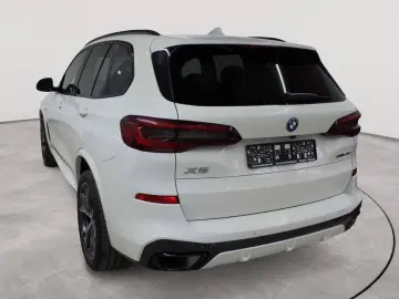 BMW X5 xDrive45e M-SPORT AHK LEDER PANO