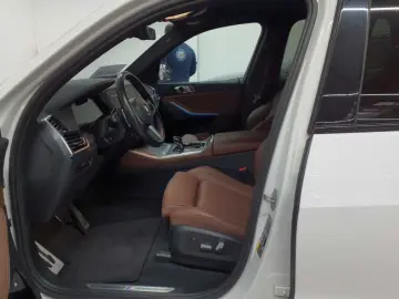 BMW X5 xDrive45e M-SPORT AHK LEDER PANO