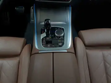 BMW X5 xDrive45e M-SPORT AHK LEDER PANO