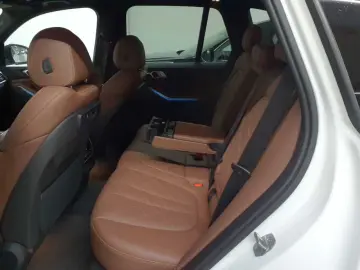 BMW X5 xDrive45e M-SPORT AHK LEDER PANO