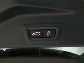 BMW X5 xDrive45e M-SPORT AHK LEDER PANO