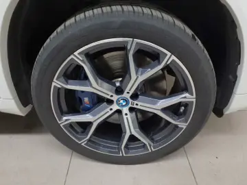 BMW X5 xDrive45e M-SPORT AHK LEDER PANO