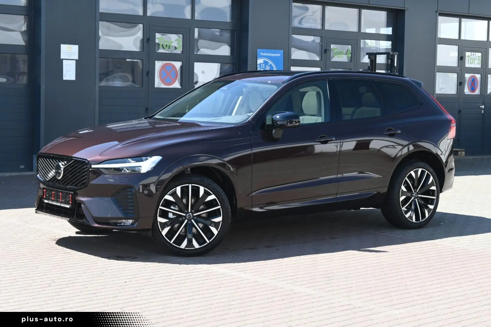 VOLVO XC60 B5 B AWD Plus Dark FSHZG PANO 360  ACC