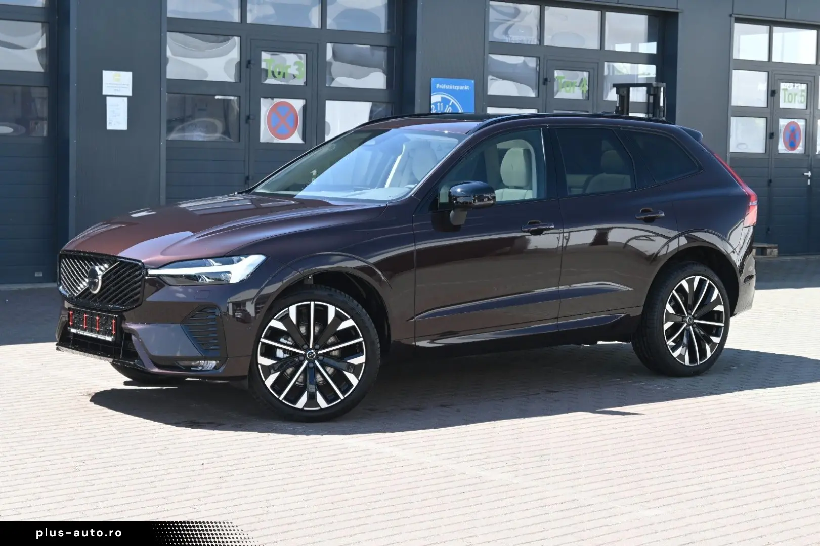 VOLVO XC60 B5 B AWD Plus Dark FSHZG PANO 360  ACC
