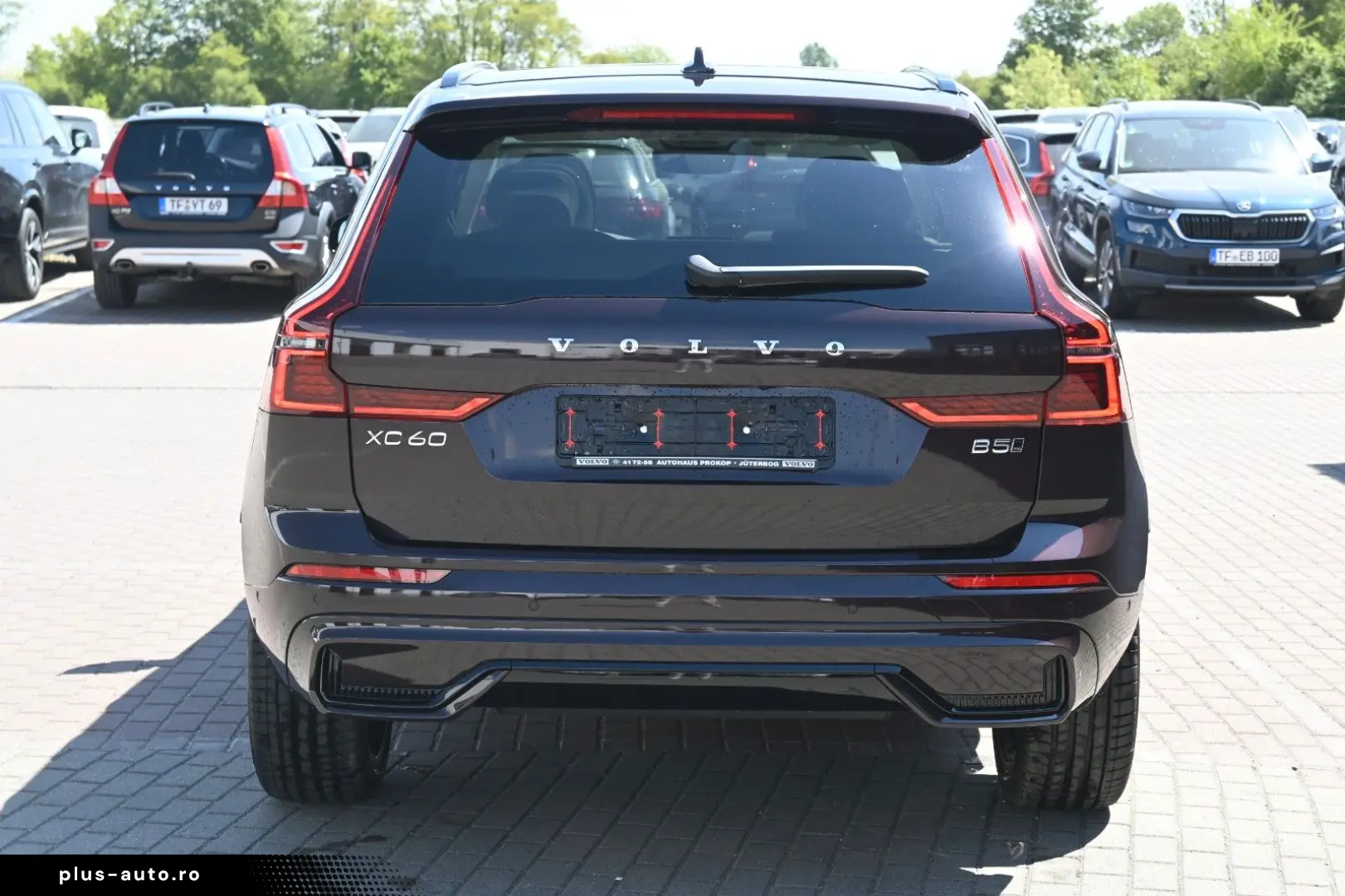 VOLVO XC60 B5 B AWD Plus Dark FSHZG PANO 360  ACC
