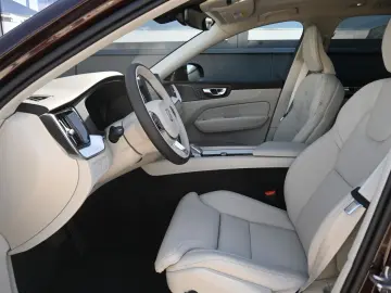 VOLVO XC60 B5 B AWD Plus Dark FSHZG PANO 360  ACC