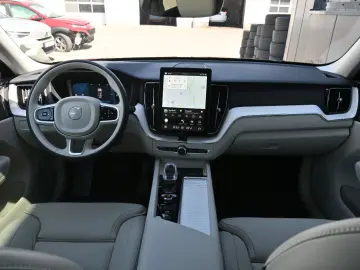 VOLVO XC60 B5 B AWD Plus Dark FSHZG PANO 360  ACC