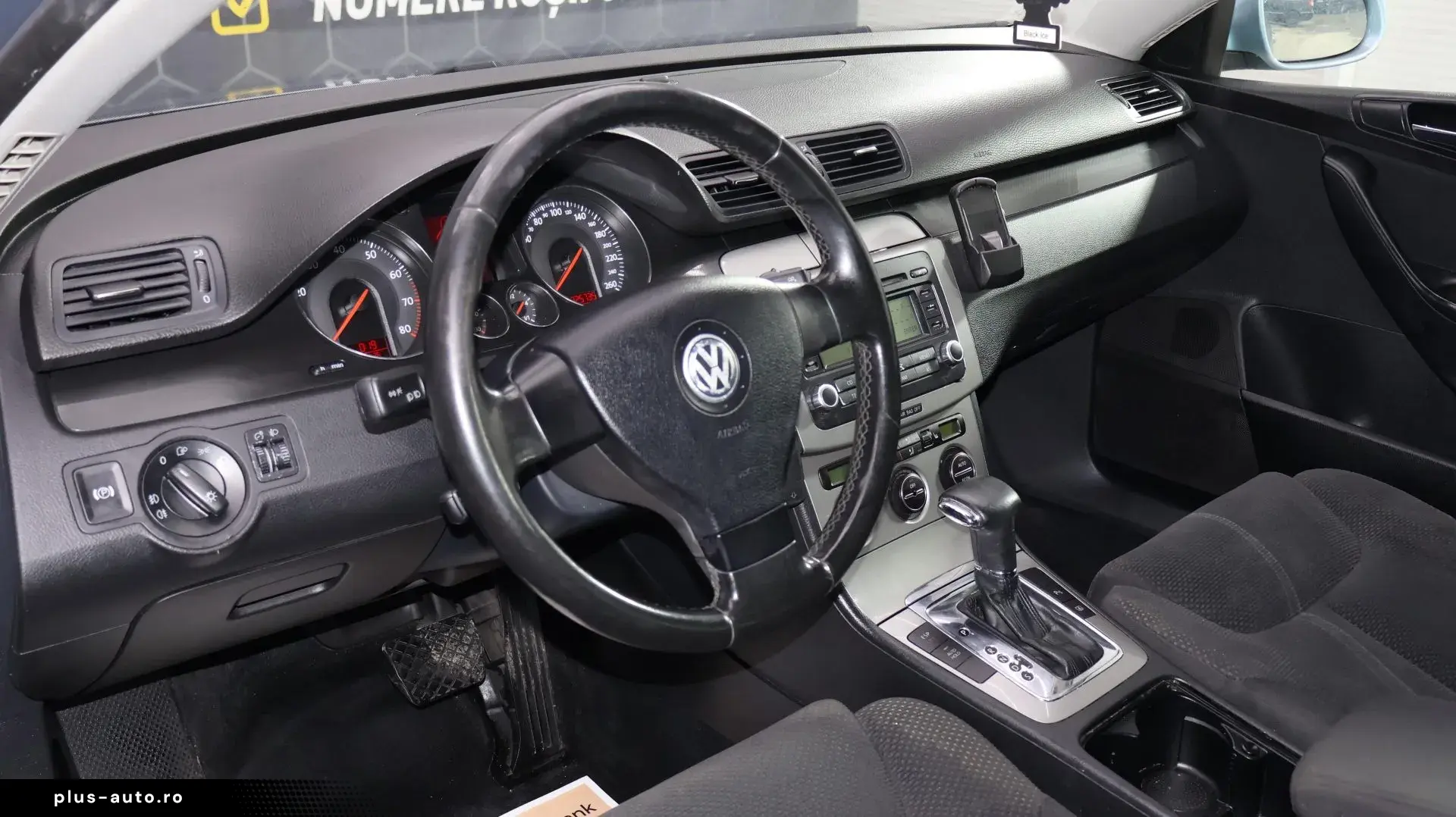 VW Passat Limuzina Automat Benzina