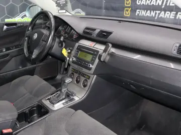 VW Passat Limuzina Automat Benzina