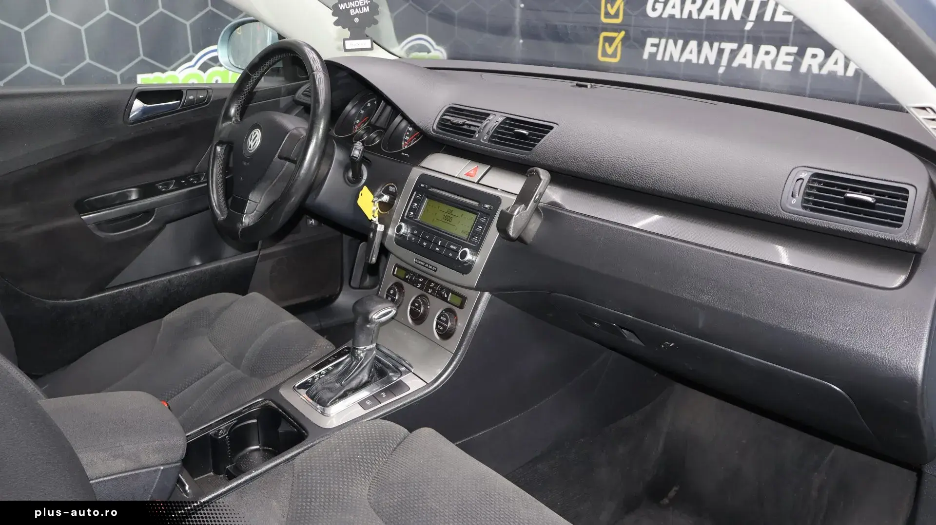 VW Passat Limuzina Automat Benzina