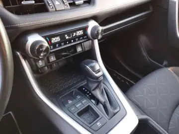 TOYOTA RAV 4 Hybrid 4x2