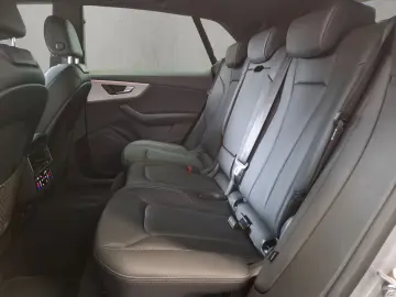 AUDI Q8 SUV 45 TDI quattro 170(231) kW(PS) tiptronic