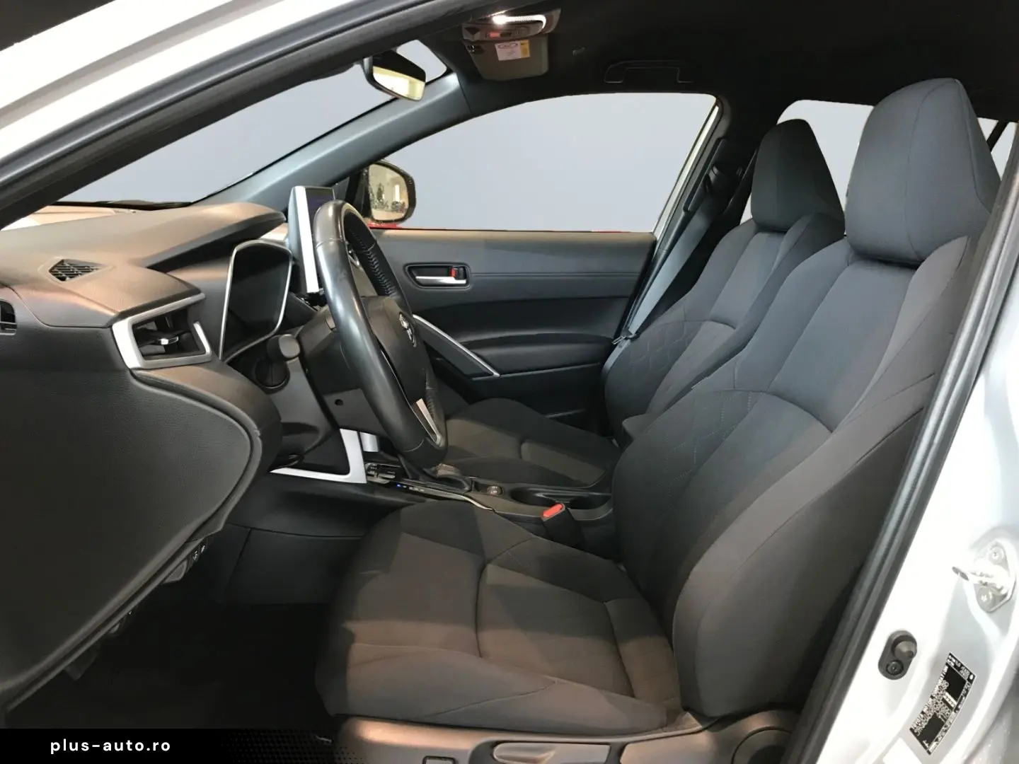 TOYOTA Corolla Cross Hybrid