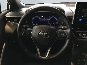 TOYOTA Corolla Cross Hybrid