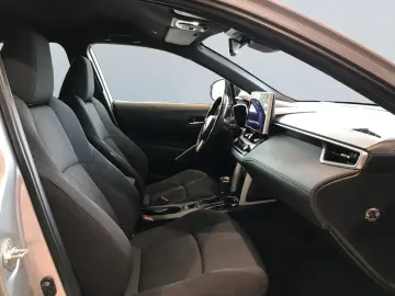 TOYOTA Corolla Cross Hybrid