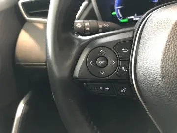 TOYOTA Corolla Cross Hybrid